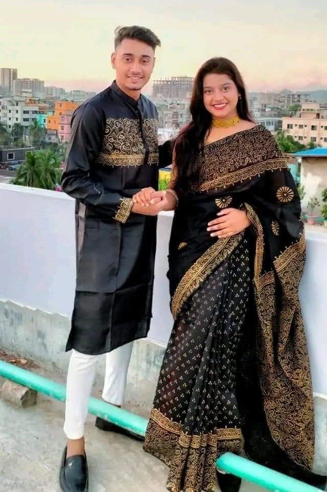 প্রিয়জনের সাথে মিলিয়ে ট্রেন্ডি শাড়ি-পাঞ্জাবি!